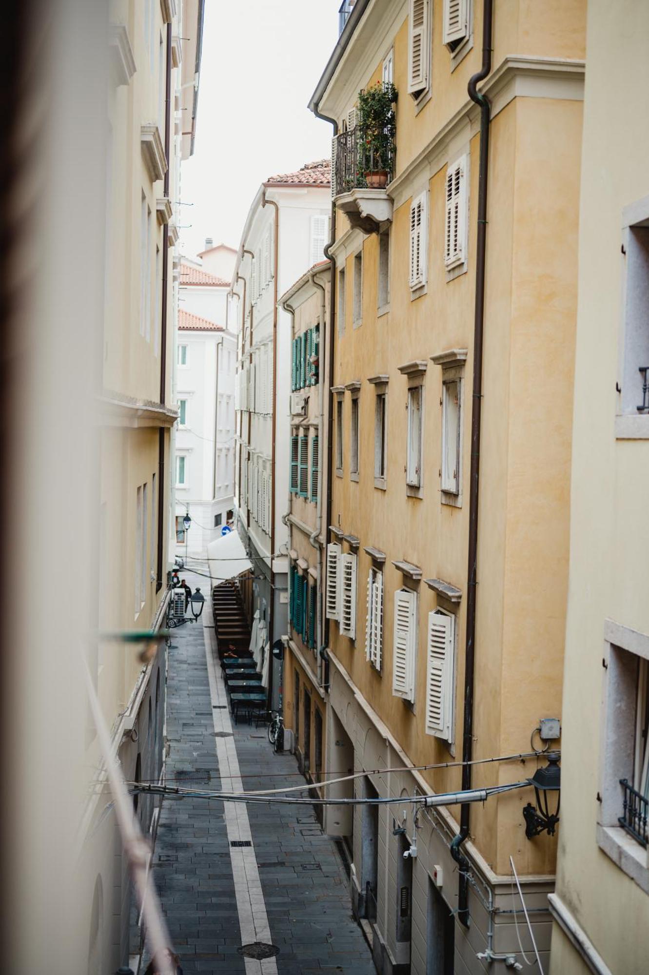 Monolocale Marino In Centro Storico Lejlighed Trieste Eksteriør billede